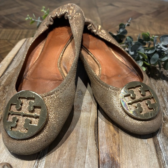 Tory Burch Shoes - Tory Burch Metallic Leather Ballet Travel Flats Salmond/Rose Gold
